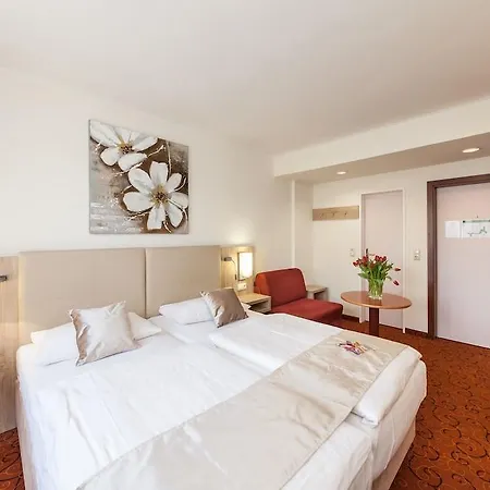 Novum Garden Hotel BRE