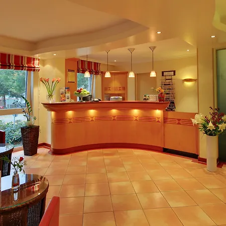 Novum Garden Hotel 3*
