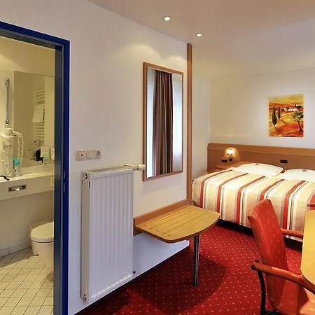Hotel Novum Garden 3*